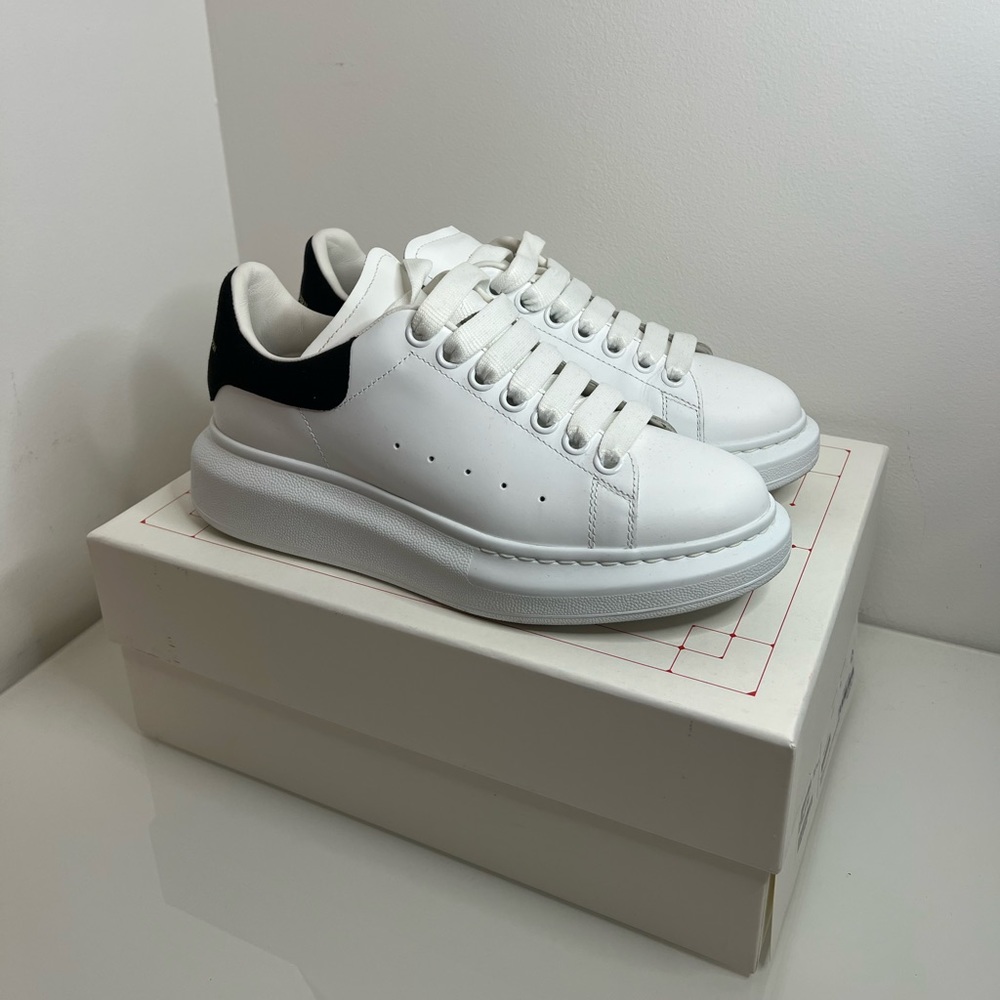 Alexander McQUEEN Sneakers